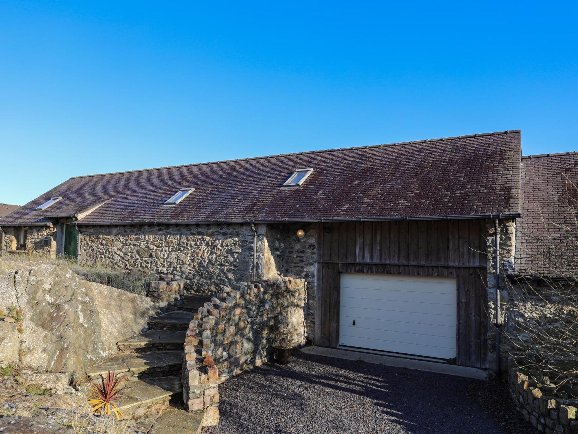 Cosy Barn Villa Dwyran Exterior photo